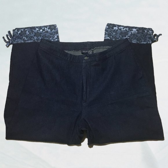 Venezia Denim - Venezia Jeans Floral Cuffed Jeans Size 16